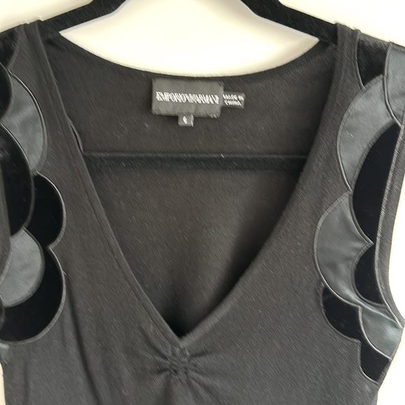 Emporio Armani Black Knit  Women's Top Size 6 - Picture 2 of 6